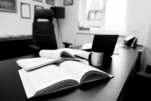 Como trabalhar com B2B no seu escritório de advocacia
