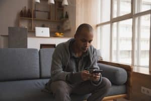 Entenda como não cair em golpes contra o consumidor