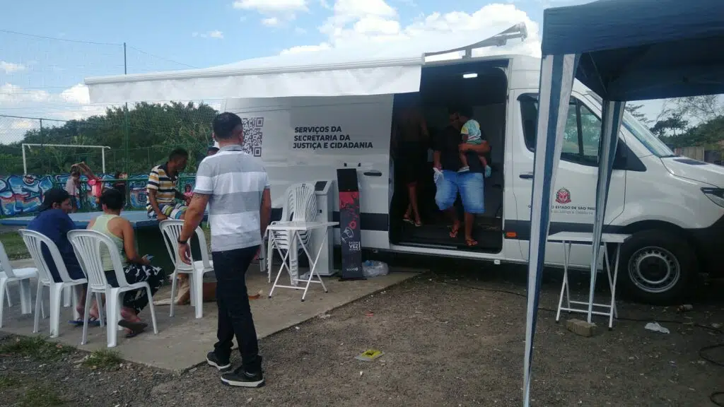 Projeto Cidadania Itinerante realizou 4,3 mil atendimentos em setembro 1 Atendimento Cidadania Itinerante 04