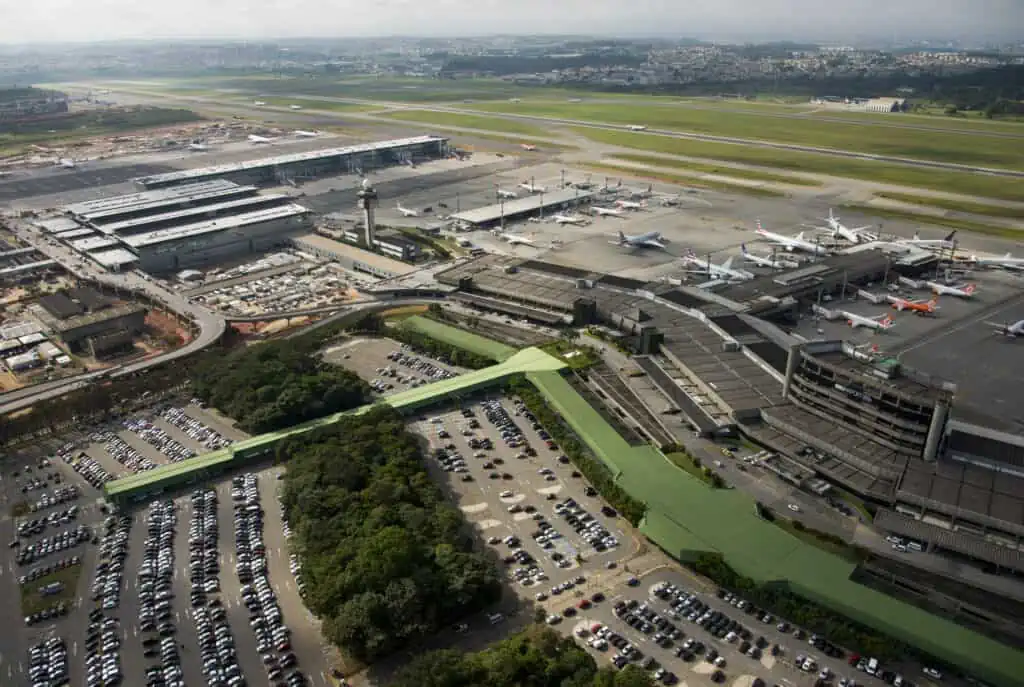 Justiça condena empresa ao pagamento de horas extras por tempo gasto em deslocamento interno 1 Saopaulo aerea aeroportocumbica