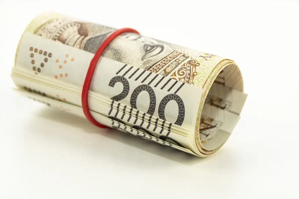 Aumento da corrupção no Brasil altera fortemente o perfil dos investidores estrangeiros 1 money 5215897 1280